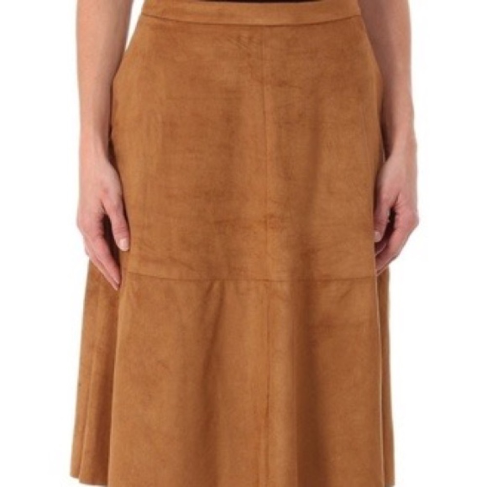Vince Camuto faux suede skirt ❤️